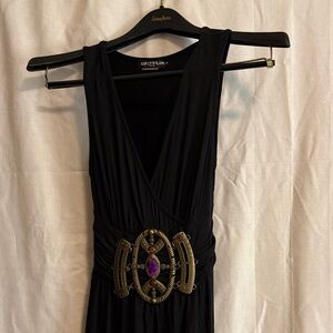 Sleeveless Black Dress with Decorative Metal Accent Piece Size S Grifflin Paris
